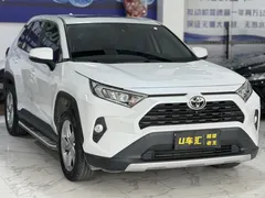 2022 Toyota RAV4 2.0L CVT 2WD Fashion Plus, белый — фото 3