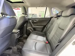 2022 Toyota RAV4 2.0L CVT 2WD Fashion Plus, белый — фото 6