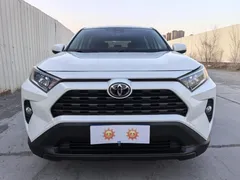2022 Toyota RAV4 2.0L CVT 2WD Urban, белый — фото 2
