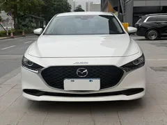 2021 Mazda Mazda3 2.0L AT, белый — фото 2
