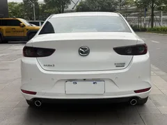 2021 Mazda Mazda3 2.0L AT, белый — фото 5