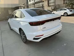 2022 Geely Emgrand 4th Gen 1.5L CVT Flagship, белый — фото 5