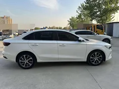 2022 Geely Emgrand 4th Gen 1.5L CVT Flagship, белый — фото 7