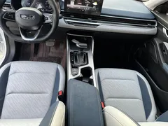 2022 Geely Emgrand 4th Gen 1.5L CVT Flagship, белый — фото 25