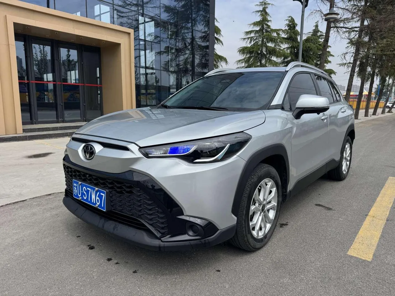 2022 Toyota Frontlander 2.0L CVT Leading