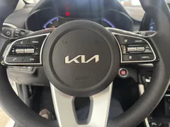 2021 Kia Cerato 1.5L CVT Refresh, белый — фото 17