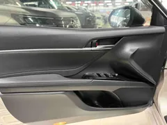 2021 Toyota Camry 2.5G Luxury — фото 5