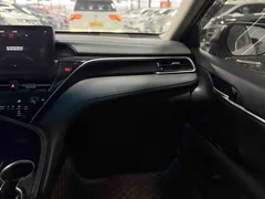 2021 Toyota Camry 2.5G Luxury — фото 12