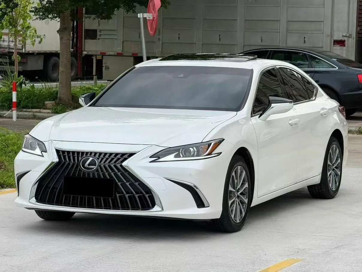 2022 Lexus ES 200 Excellence