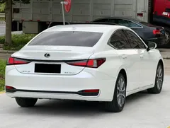 2022 Lexus ES 200 Excellence, белый — фото 9