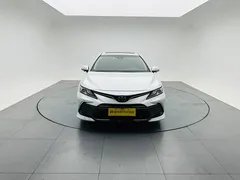 2022 Toyota Camry 2.0G Luxury, белый — фото 2