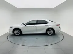 2022 Toyota Camry 2.0G Luxury, белый — фото 4