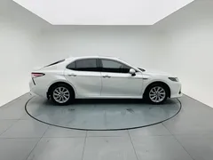 2022 Toyota Camry 2.0G Luxury, белый — фото 8