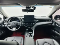 2022 Toyota Camry 2.0G Luxury, белый — фото 9