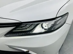 2022 Toyota Camry 2.0G Luxury, белый — фото 19