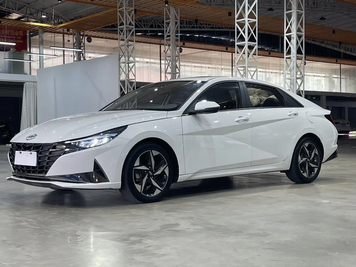 2022 Hyundai Elantra 1.5L CVT GLX Elite