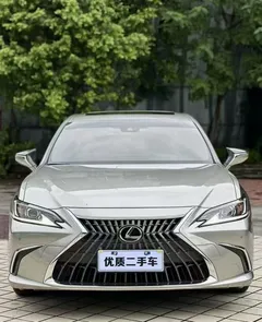 2021 Lexus ES 200 Excellence — фото 2