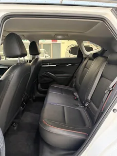 2023 Kia Seltos 1.5L IVT Luxury, белый — фото 11