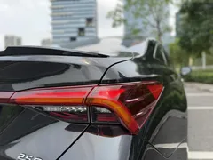 2021 Toyota Avalon 2.5L Luxury, чёрный — фото 8
