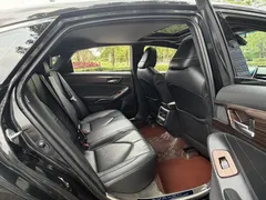 2021 Toyota Avalon 2.5L Luxury, чёрный — фото 22
