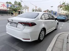 2021 Toyota Corolla 1.5L CVT, белый — фото 10