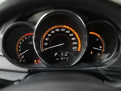 2022 Toyota Yaris L Zhixuan X 1.5L CVT Leading Plus, белый — фото 8