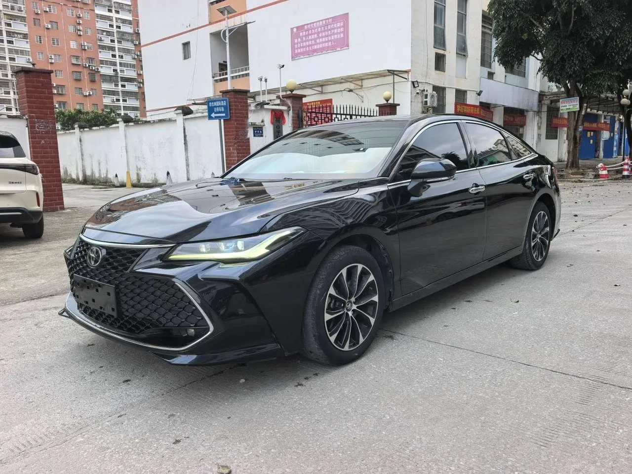 2022 Toyota Avalon 2.5L Luxury