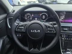 2023 Kia Seltos 1.5L IVT Premium, белый — фото 12