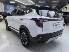 2023 Kia Seltos 1.5L IVT Premium, белый — фото 21