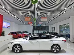 2021 Nissan Teana 2.0L XL Comfort, белый — фото 4