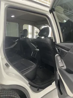 2022 Subaru Forester 2.0i AWD Luxury EyeSight, белый — фото 13