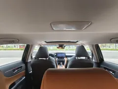 2022 Toyota Venza 2.0L CVT 2WD Premium, чёрный — фото 7