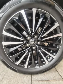 2022 Toyota Venza 2.0L CVT 2WD Premium, чёрный — фото 9