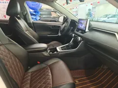 2022 Toyota Wildlander 2.0L 2WD Leading, белый — фото 7