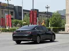 2022 Lexus ES 200 Excellence, чёрный — фото 4