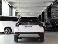 2022 Toyota Yaris L Zhixuan X 1.5L CVT Luxury Plus, белый — фото 14