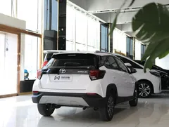 2022 Toyota Yaris L Zhixuan X 1.5L CVT Luxury Plus, белый — фото 15