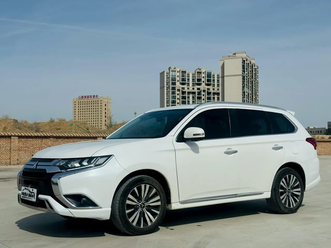 2021 Mitsubishi Outlander 2.4L 4WD 7-seat