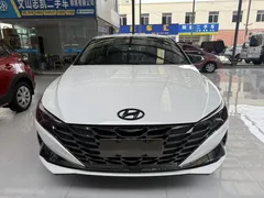 2021 Hyundai Elantra 1.5L CVT LUX Premium, белый — фото 2