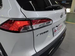 2023 Toyota Frontlander 2.0L CVT Leading, белый — фото 7