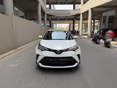 2023 Toyota C-HR 2.0L, белый — фото 2