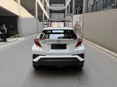2023 Toyota C-HR 2.0L, белый — фото 5