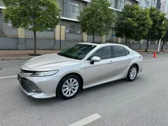 2021 Toyota Camry 2.0G Luxury — фото 1
