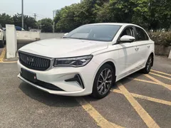 2022 Geely Emgrand 4th Gen 1.5L CVT Flagship, белый — фото 1