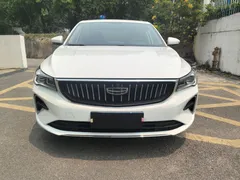 2022 Geely Emgrand 4th Gen 1.5L CVT Flagship, белый — фото 2