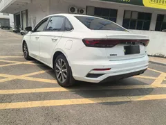 2022 Geely Emgrand 4th Gen 1.5L CVT Flagship, белый — фото 5