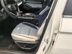 2022 Geely Emgrand 4th Gen 1.5L CVT Flagship, белый — фото 9
