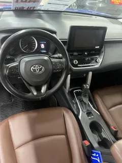 2022 Toyota Corolla Cross 2.0L Elite, синий — фото 17