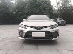 2021 Toyota Camry 2.5G Luxury — фото 2