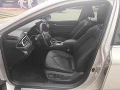 2021 Toyota Camry 2.5G Luxury — фото 4
